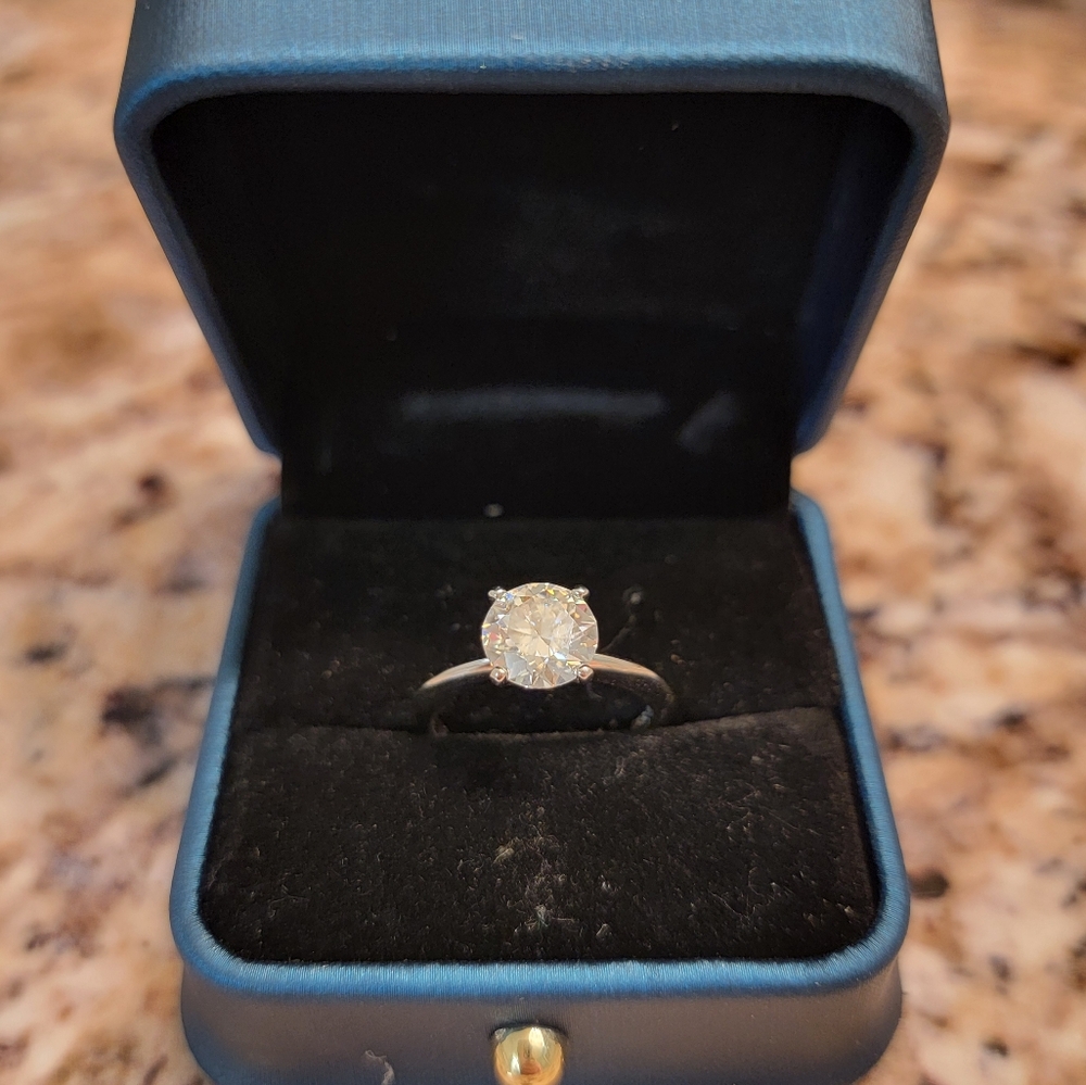 Sterling Silver 925 2.0 Carat Engagement Wedding Promise Ring Size 6.5